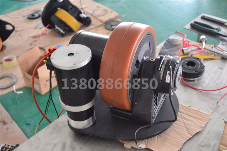 AGV立式舵輪/臥式驅(qū)動(dòng)輪電動(dòng)拖板車小金剛專用抱閘剎車