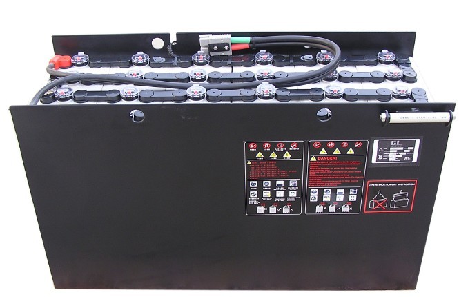 1.5噸電動(dòng)叉車 24V 180AH
