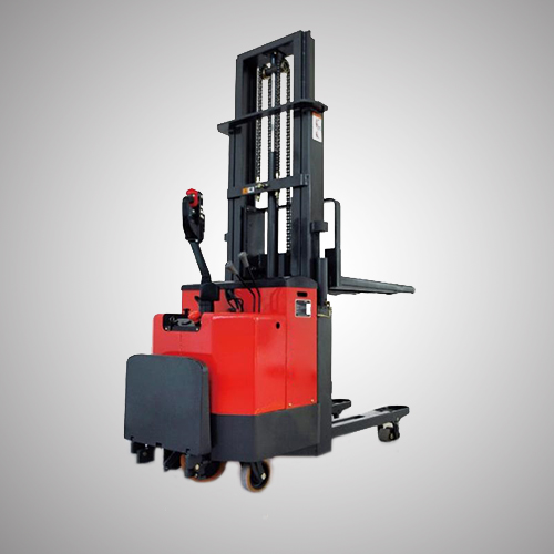 國以賢：智能無人堆垛叉車