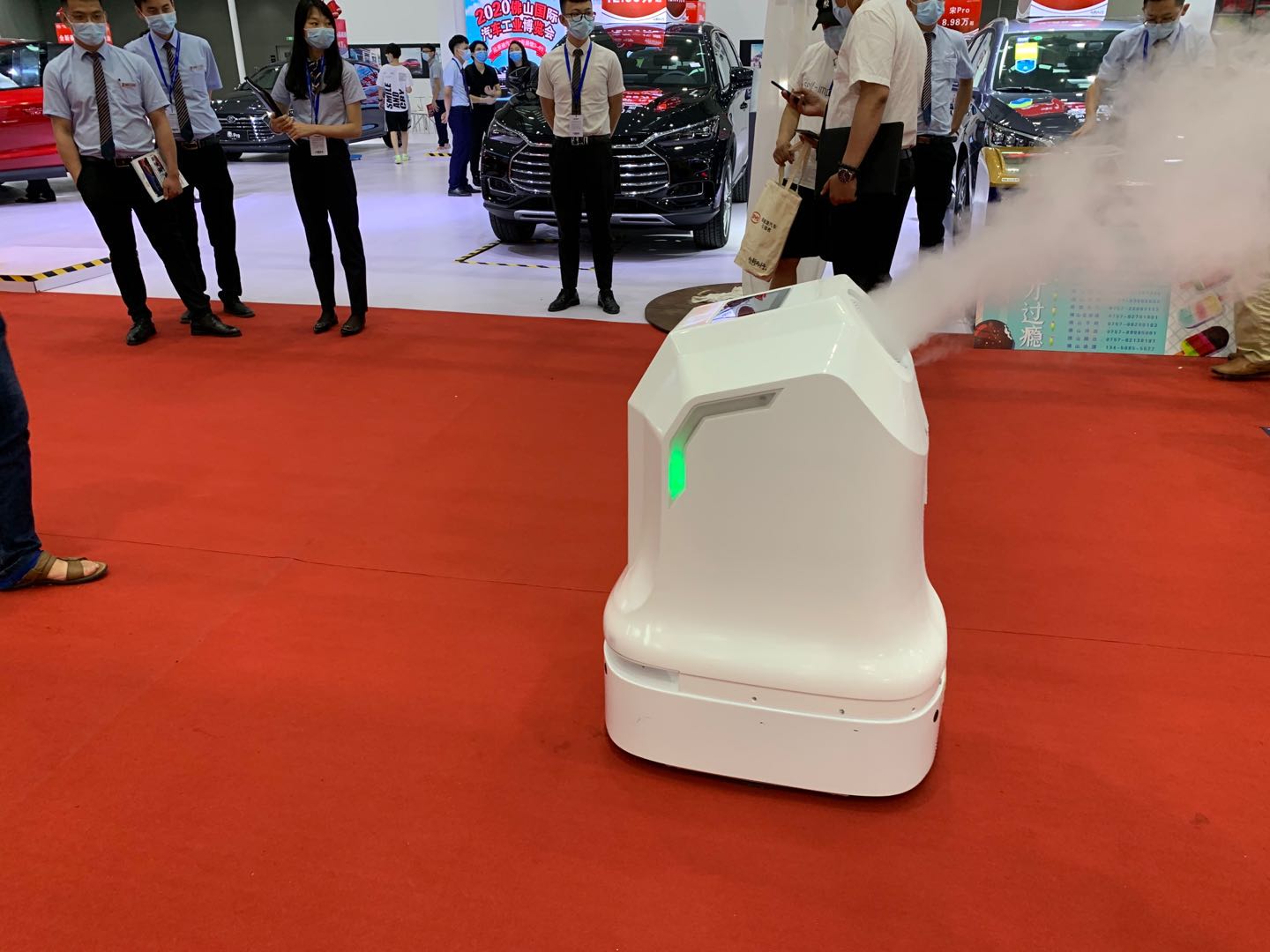 智能移動消毒機(jī)器人