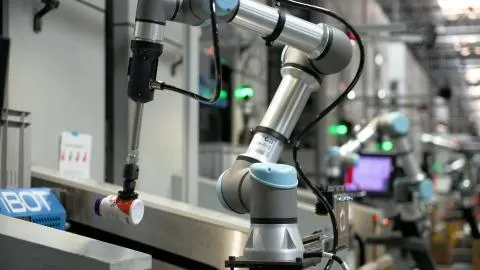美國Nimble機器人公司轉(zhuǎn)變電子商務(wù)模式：部署智能揀貨機器人車隊，緩解勞動力短缺