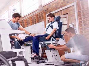 康復(fù)醫(yī)療智能骨骼機(jī)器人