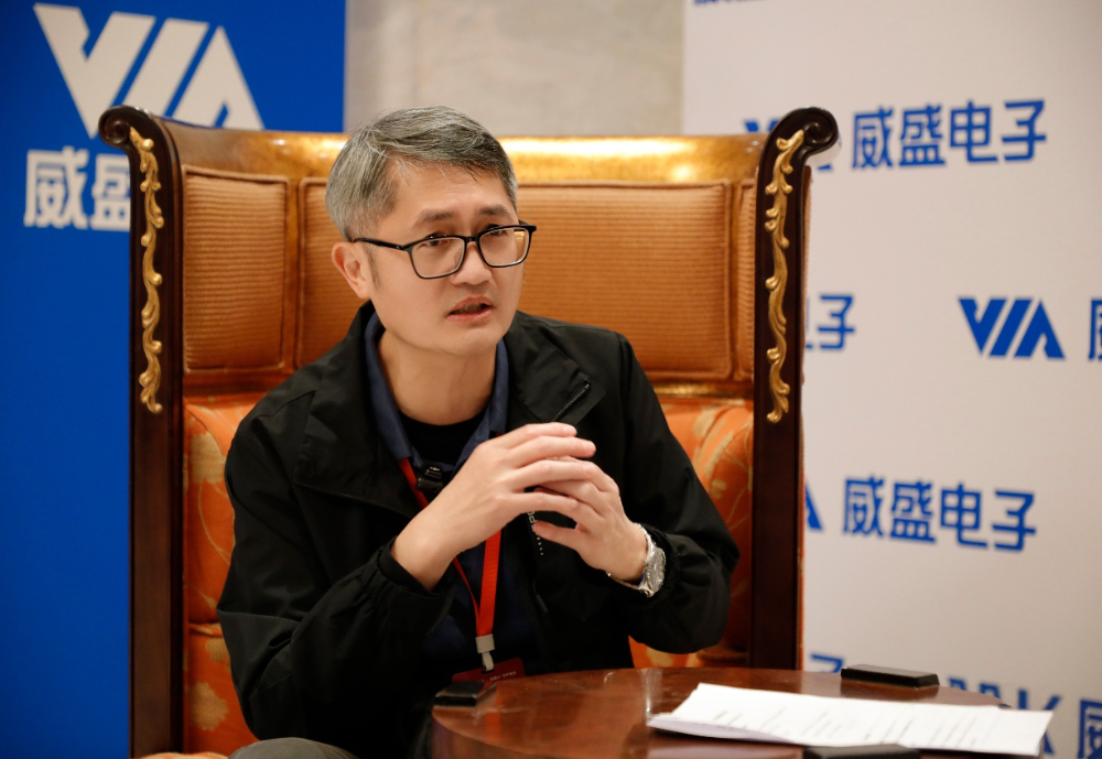 中叉網(wǎng)專(zhuān)訪(fǎng)威盛電子黃宗慶：AI雙鏡技術(shù)重構(gòu)?；踩妒? align=