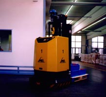 德國MLR自動導(dǎo)向搬運車(AGV) AGV