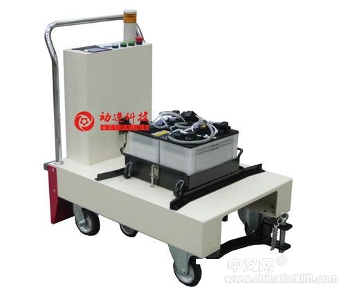 廣州動進AGV潛伏式物流臺車