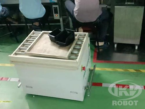 艾克威爾雙向滾筒AGV小車