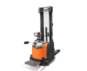 豐田  重型工況：STAXIO系列電動(dòng)堆高機(jī) SPE125L SPE160L